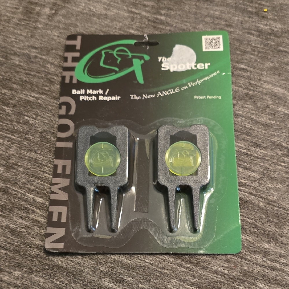Ballmarkers and Divot Tool - 2 Pack